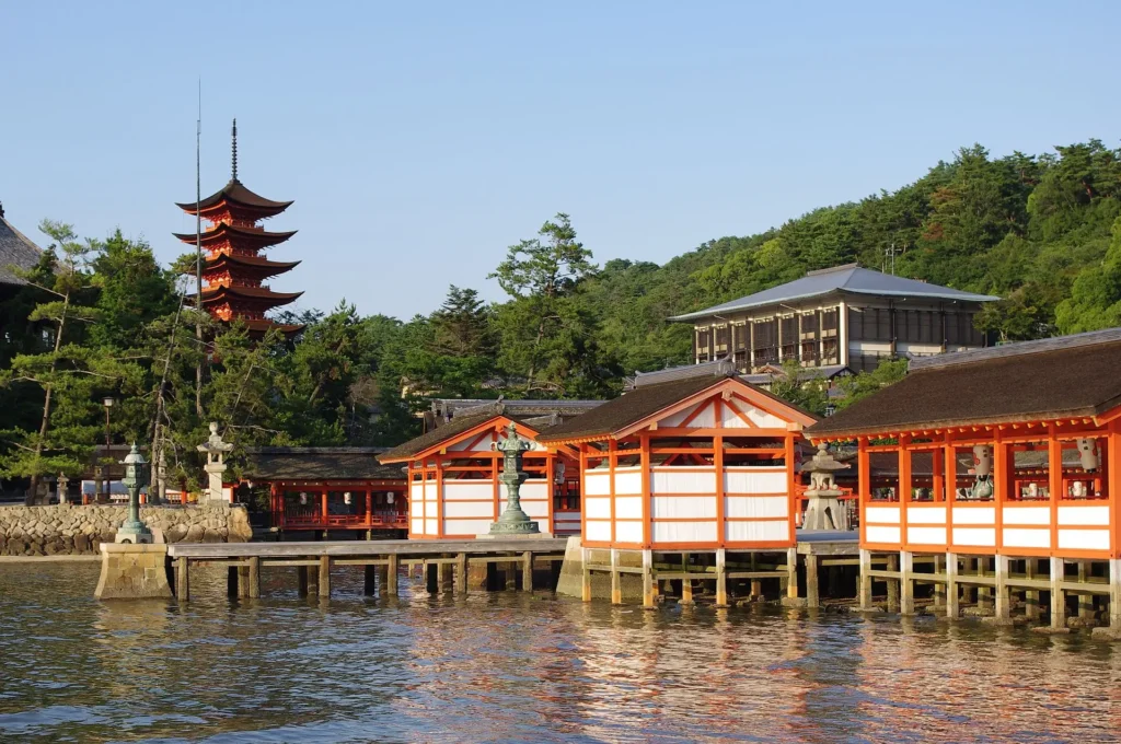 カグラバチ九煙退社モデル宮島厳島神社